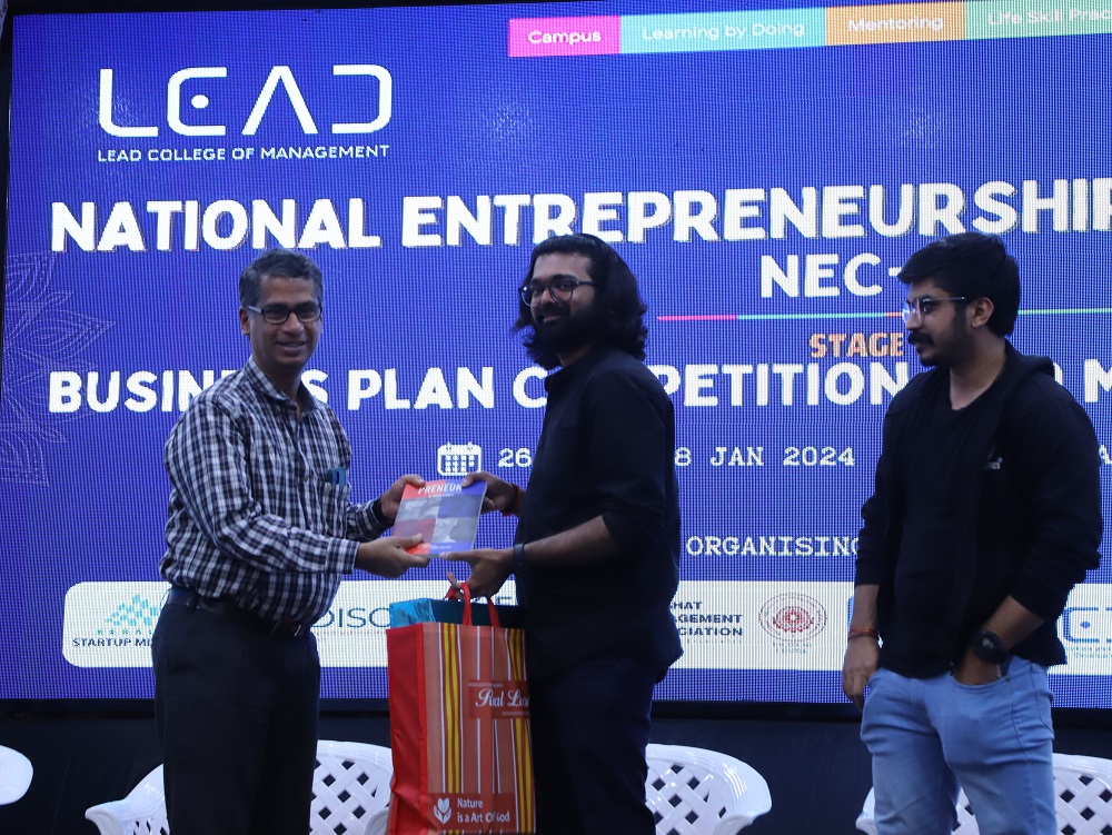 Entrepreneurs presenting at a National Entrepreneurship Conclave event
